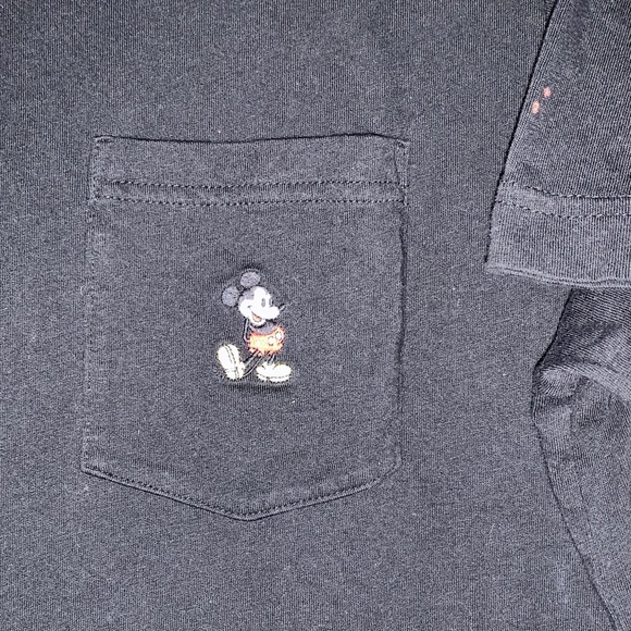 Mickey Stands Short Sleeve Pocket T-Shirt - Picture 2 of 3